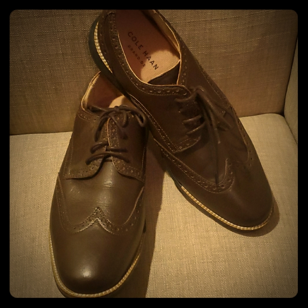 EUC 9.5 brown leather wingtip Cole Haan Grand OS